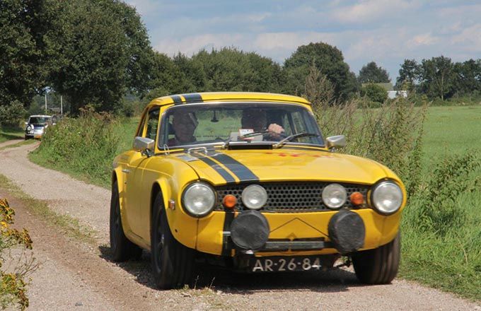 tr6